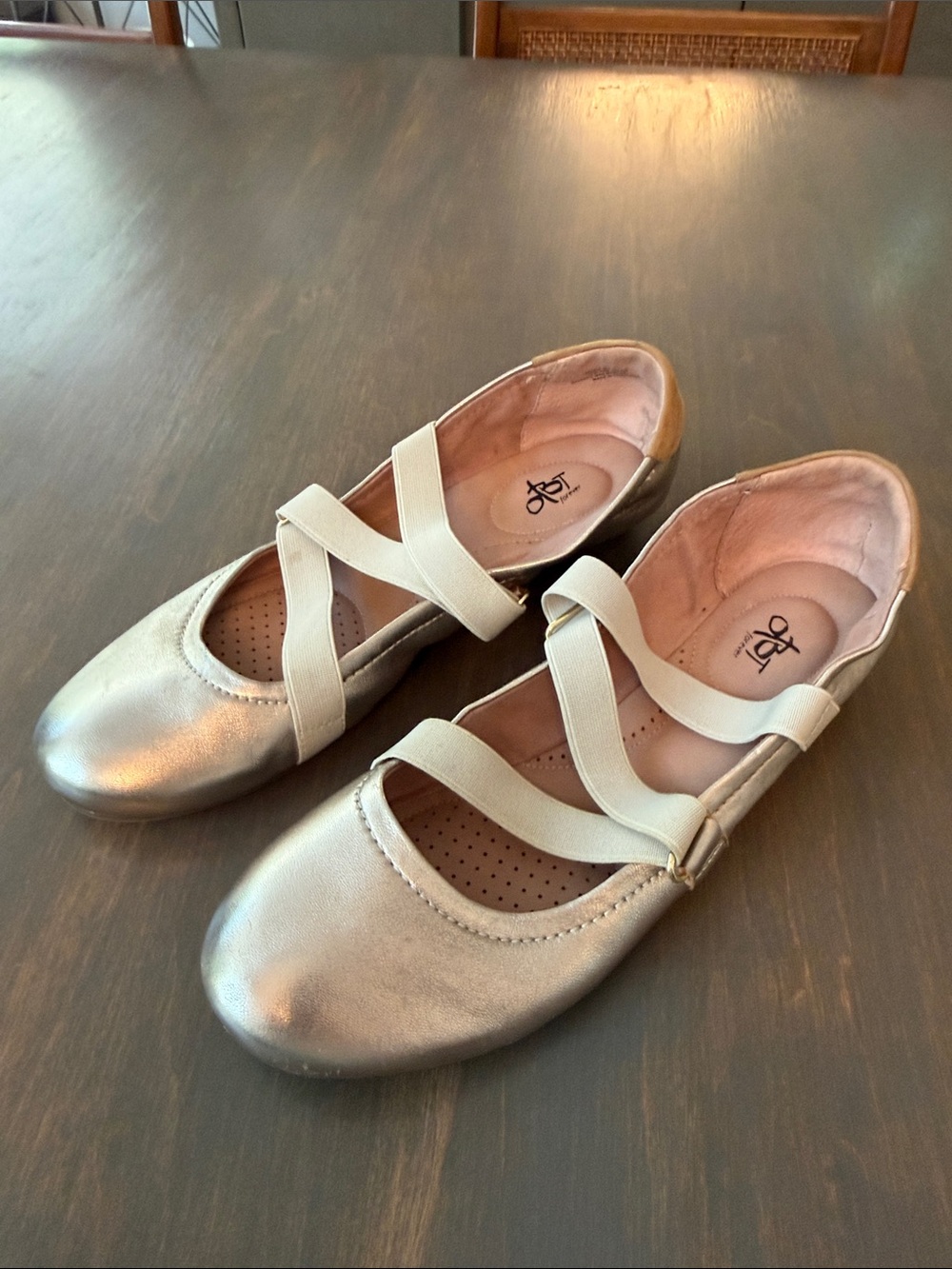 OTBT Anora valley flats size 9